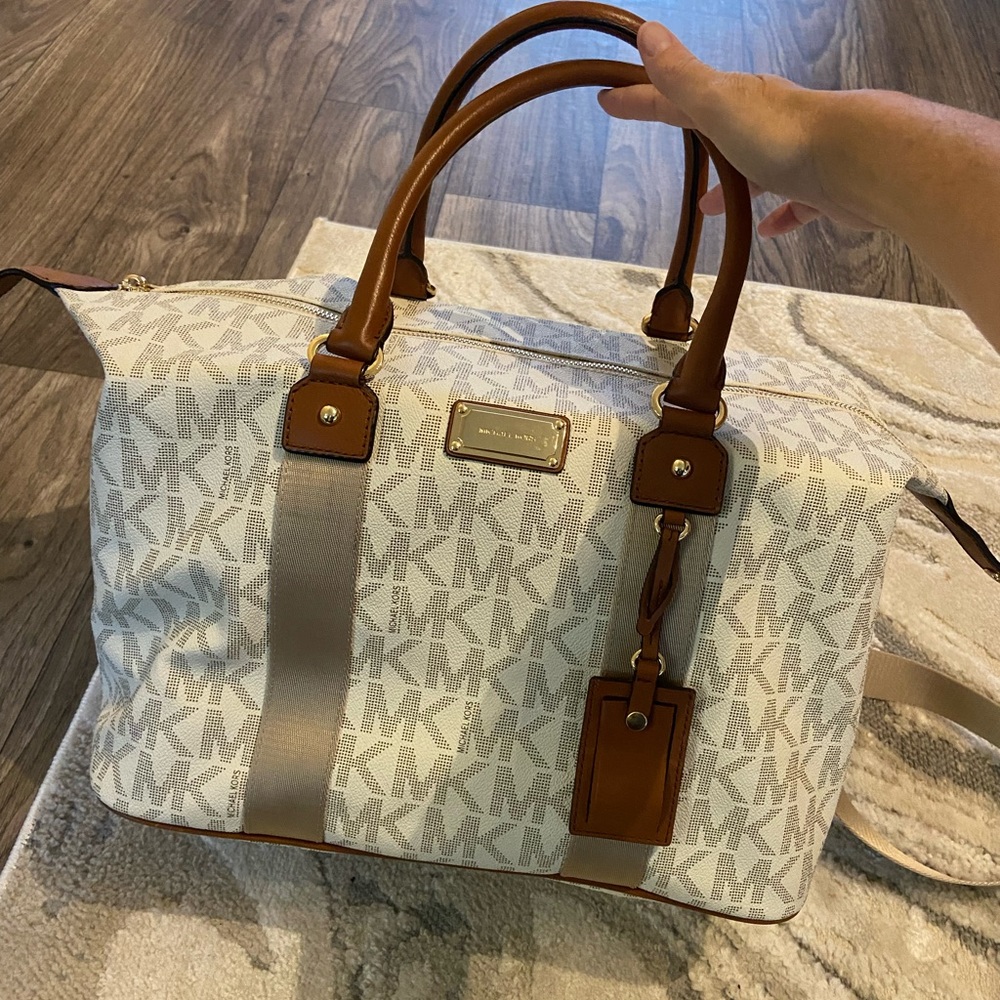 Michael Kors Overnight bag
